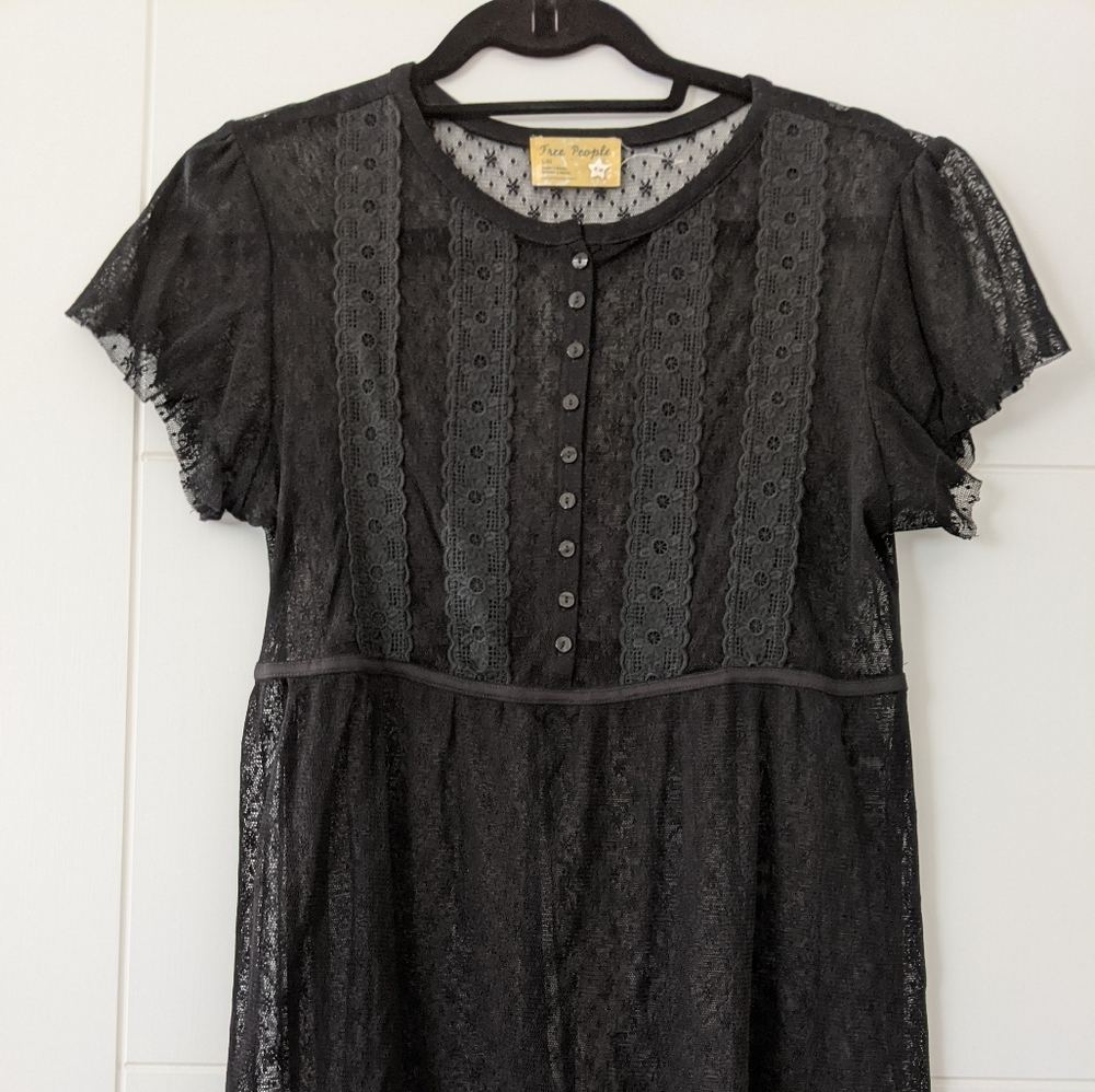 Stretch lace top